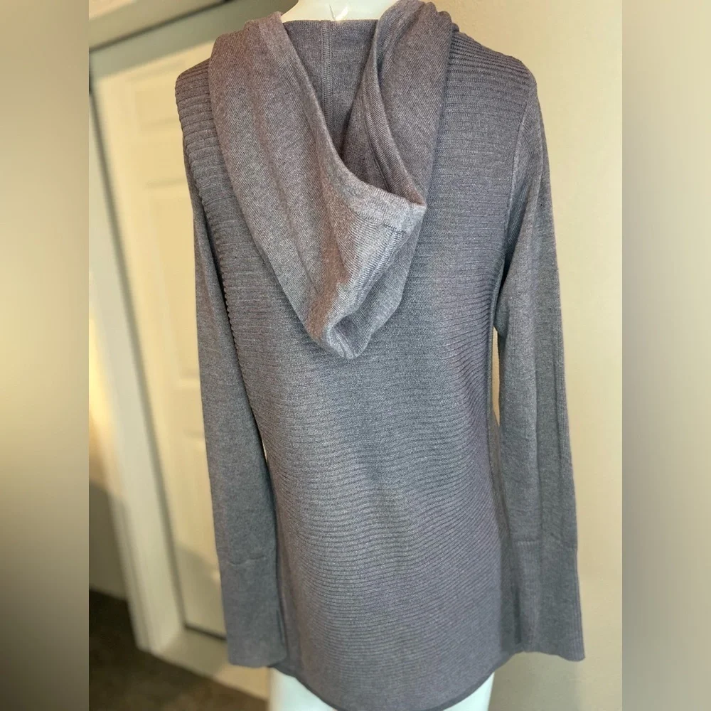 Artisan NY~Dusty Plum~Ribbed~Cowl Neck Hoodie~Sweater~Thumb Hole Cuff~Size S